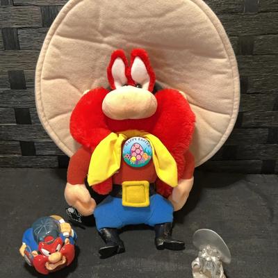 Vintage 1994 Applause Yosemite Sam Plush Toy 16” Tall Including Hat, Umpire Yosemite, &Metal Statue 