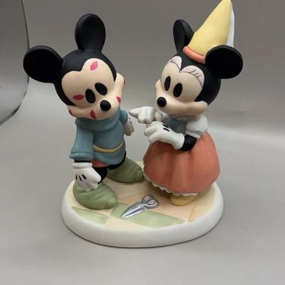 2016 Precious Moments Mickey Minnie “You’re Sew Wonderful”