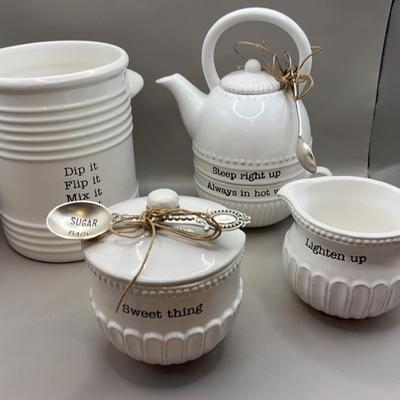 Mudpie Brand Kitchen Decor 