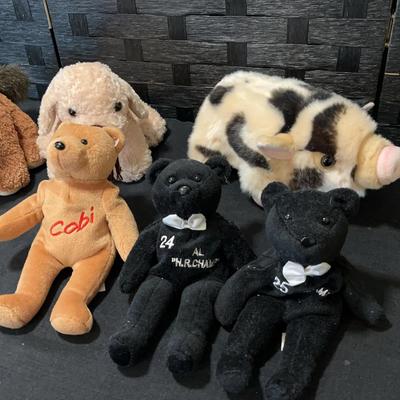 Miyoni Pig Very Soft , Soft Puppy, Rascals Pony , Collectible Bears : Jones, Griffey Jr. ,McGwire