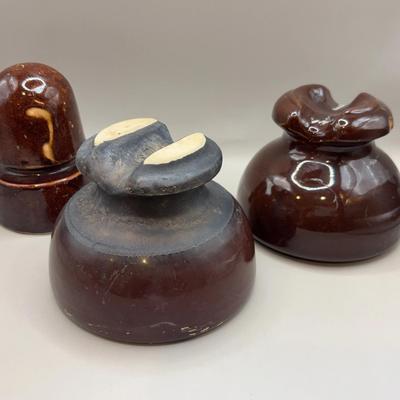 Brown Ceramic Insulators 
