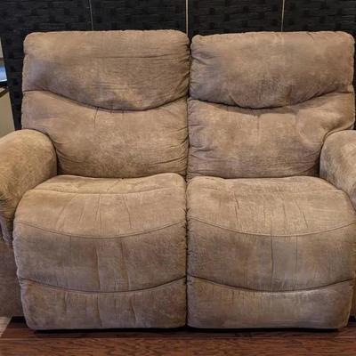 Suede Recliner Two Seater Couch (62"x35"x39")