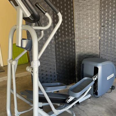 Precor EFX 445 Precision Series Elliptical Exercise Machine