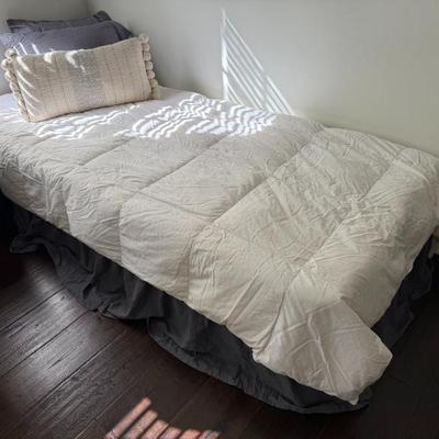 Sale Photo Thumbnail #72