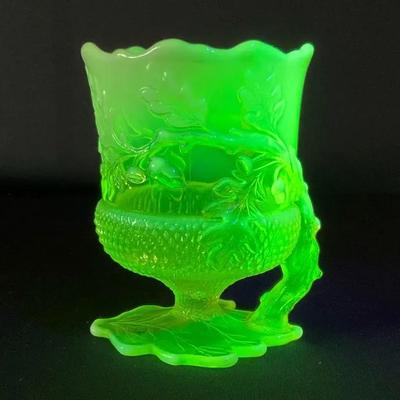 Mosser Glass Acorn & Oak Leaf Spooner, Uranium Glass 