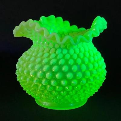 Vintage Fenton Topaz Opalescent Uranium Glass Hobnail Vase