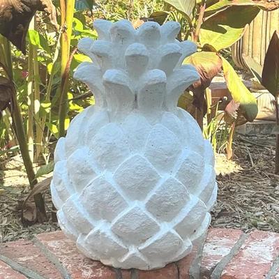 Outdoor Solid Concrete Pineapple 