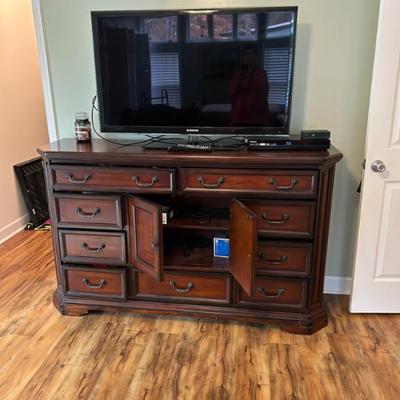 Sale Photo Thumbnail #16