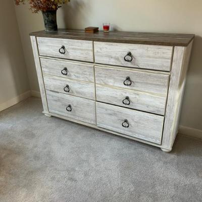 Sale Photo Thumbnail #10