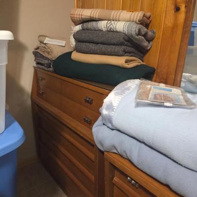 Sale Photo Thumbnail #37