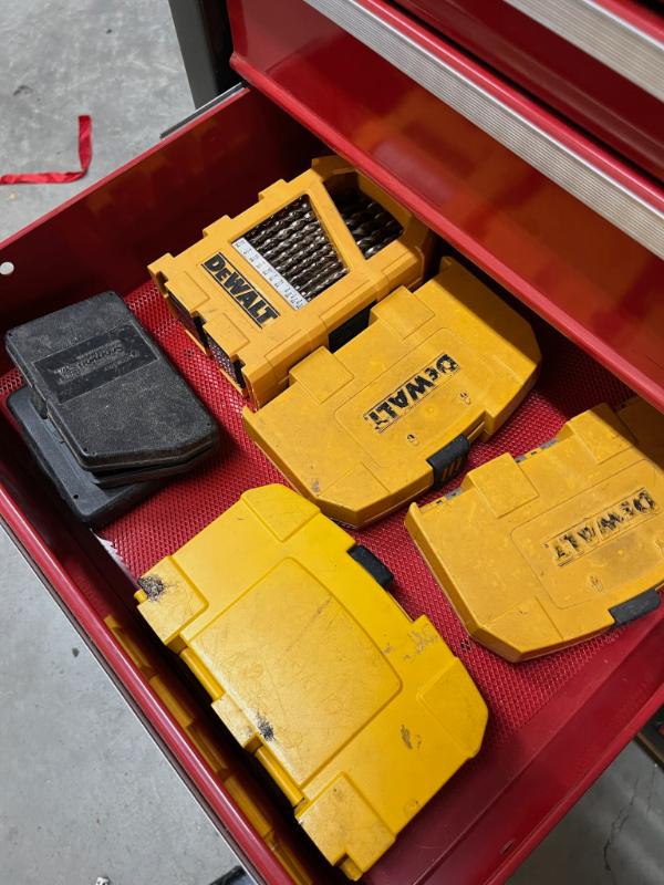 Sale Photo Thumbnail #740