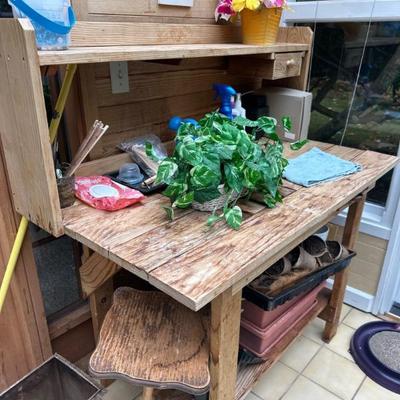 Gardening / crafts table