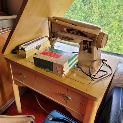 Sale Photo Thumbnail #254