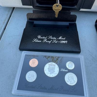 Sale Photo Thumbnail #30