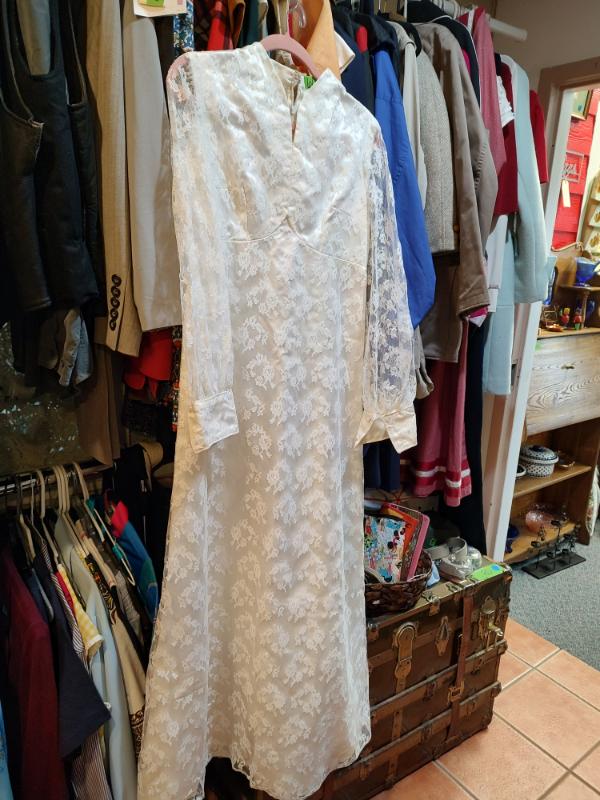 Sale Photo Thumbnail #3