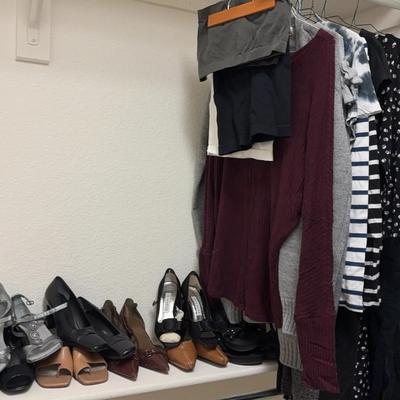 Women’s Tops, Dresses & Shoes - Lucky, Banana Republic, Gap, Anne Klein & More