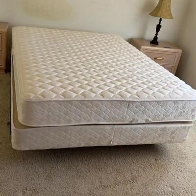 New Sealy Queen Mattress & Box Spring with Metal Bed Frame