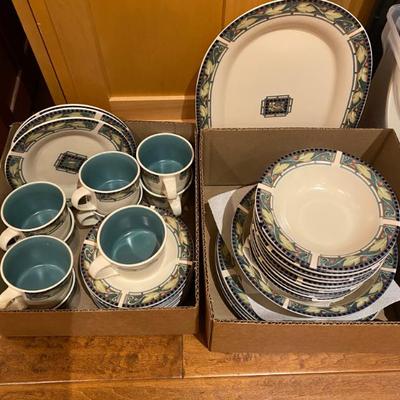 Pfaltzgraff dinnerware