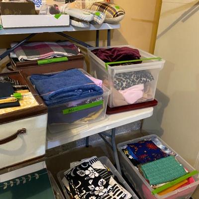 Several totes fabric