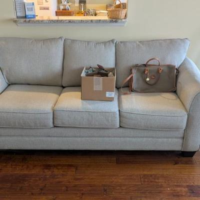 Sale Photo Thumbnail #68