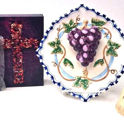 "Ganz" Bella Casa Decorative Plate & Salt and Pepper Set