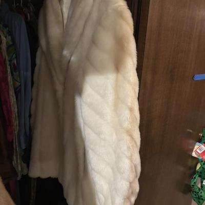 Sale Photo Thumbnail #217