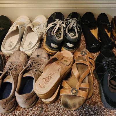 Sale Photo Thumbnail #319