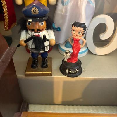 Sale Photo Thumbnail #34