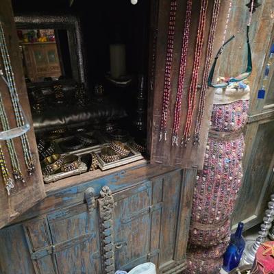 Sale Photo Thumbnail #130