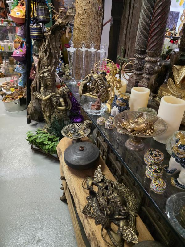 Sale Photo Thumbnail #250