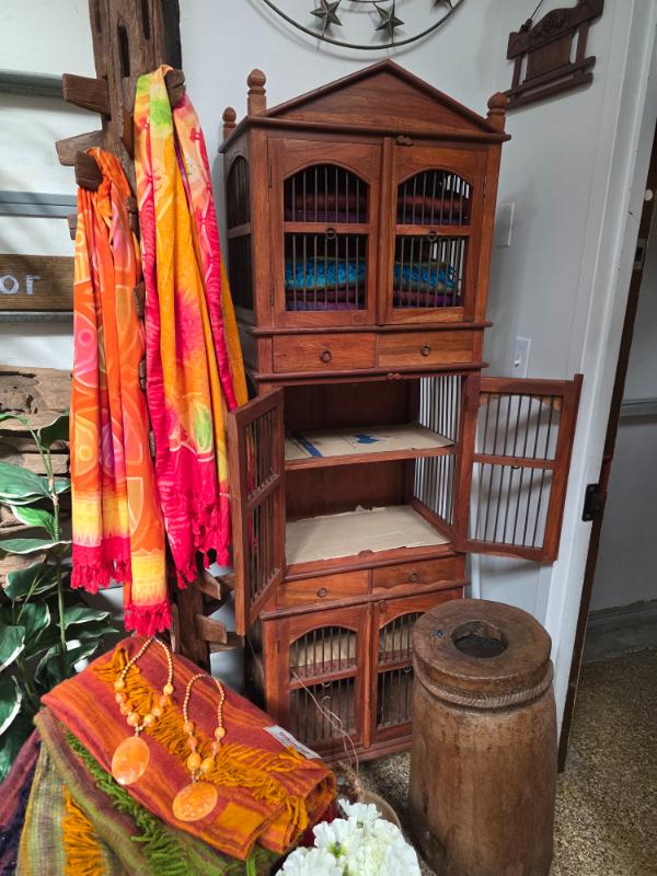 Sale Photo Thumbnail #262