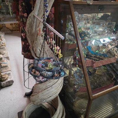 Sale Photo Thumbnail #91