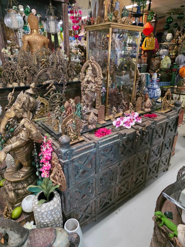 Sale Photo Thumbnail #247