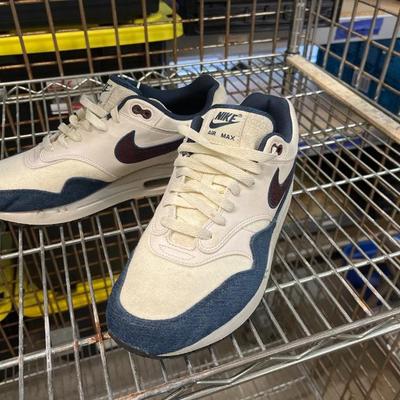 Sale Photo Thumbnail #47