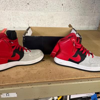 Sale Photo Thumbnail #432