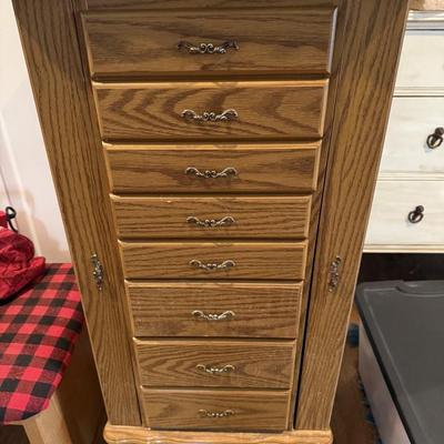 Sale Photo Thumbnail #9