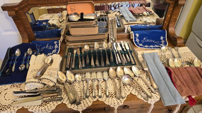 Sale Photo Thumbnail #51