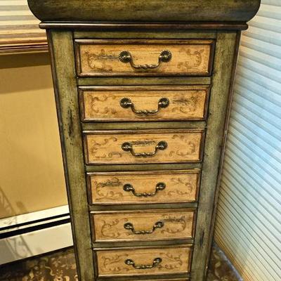 Sale Photo Thumbnail #40