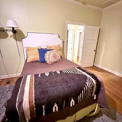 Sale Photo Thumbnail #11