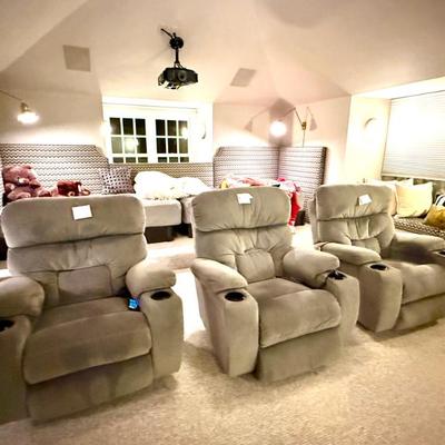 Sale Photo Thumbnail #127