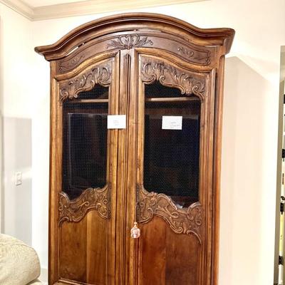 Sale Photo Thumbnail #102