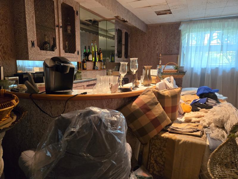 Sale Photo Thumbnail #20