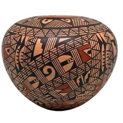 Sale Photo Thumbnail #38: Lot 037   
Vera Dewakuku Signed Hopi Pot