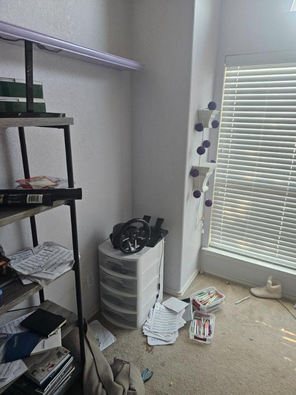 Sale Photo Thumbnail #12