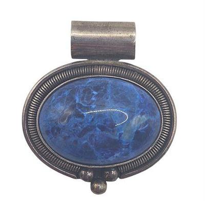 Lot 002 
Sterling Silver Slider Pendant