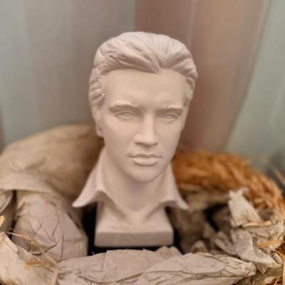 Sale Photo Thumbnail #126