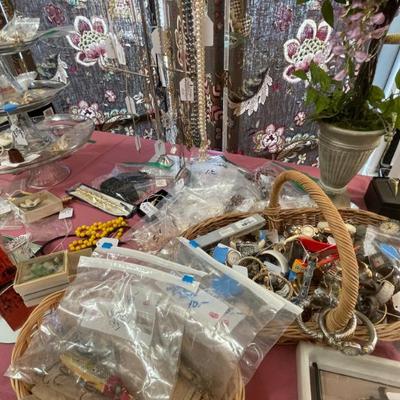 Sale Photo Thumbnail #17