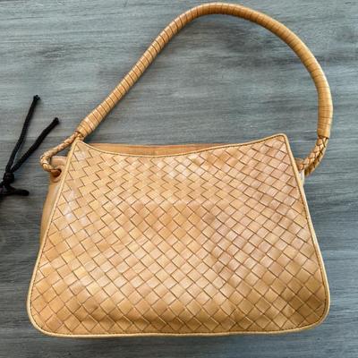 Sale Photo Thumbnail #710