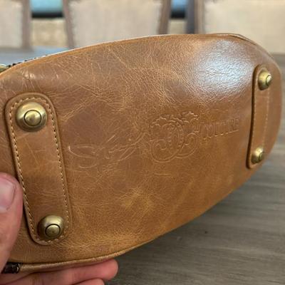 Sale Photo Thumbnail #942