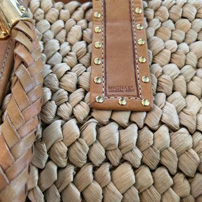 Sale Photo Thumbnail #74